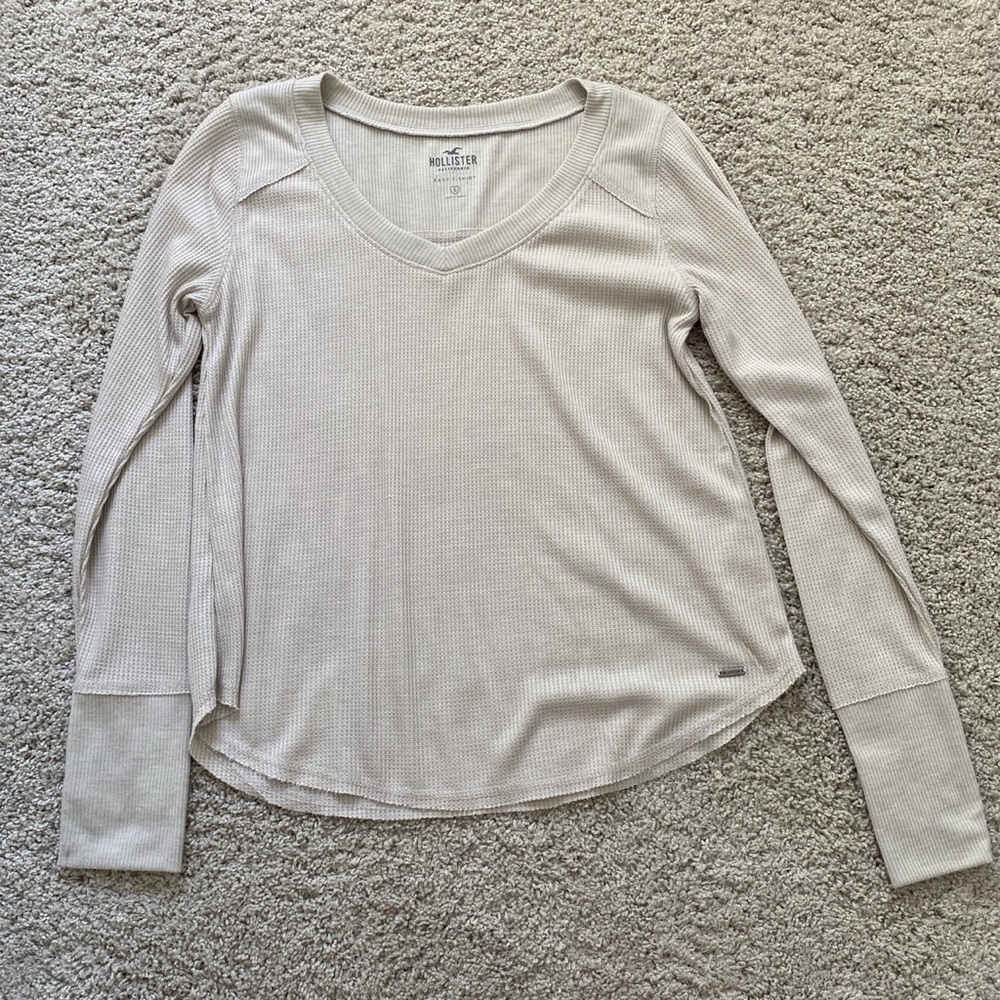 Tan v neck long sleeve tee